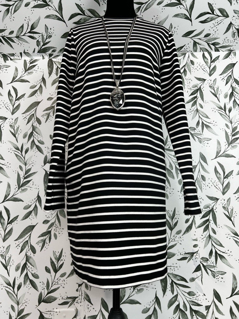 LOFT Striped Black White Crew Neck Long Sleeve Sz M Classic Relaxed Dress #E - Picture 6 of 10
